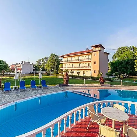 Sintrivanis Szálloda 3*